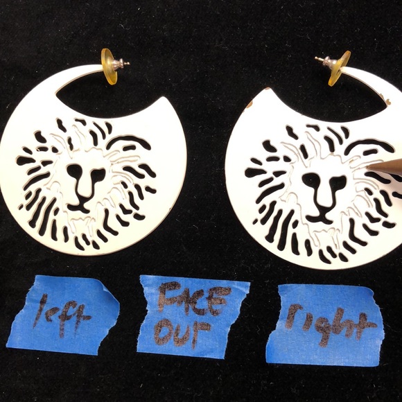 Vintage Rare Anne Klein Lion Head Logo Crescent Shaped Earrings - Picture 14 of 16